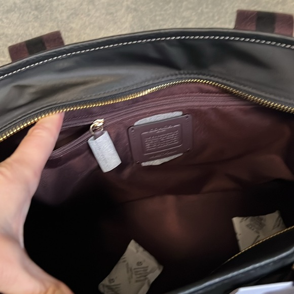 NWT Coach Ellis Tote - Picture 10 of 16